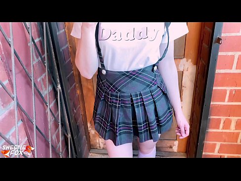 ❤️ Schoolgirl sucks a Dick go domhain agus fucks ionad ranganna. ️❌ Porn ardchaighdeáin linn ☑