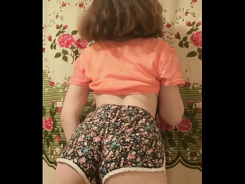 ❤️ Leanbh óg sexy ag baint dá shorts ar cheamara ️❌ Porn ardchaighdeáin linn ☑